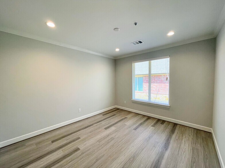 More Photos Of 400 Stonebrook Pky, Frisco Medical For Lease