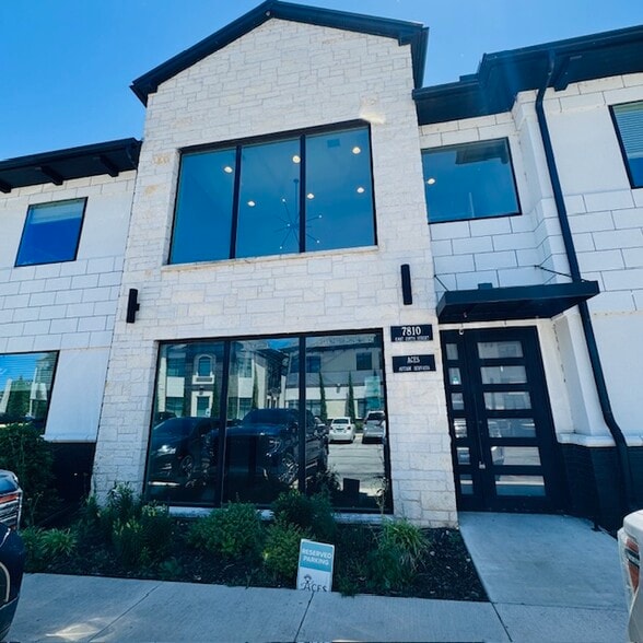 More Photos Of 7810 E 108th St, Tulsa Office For Sale