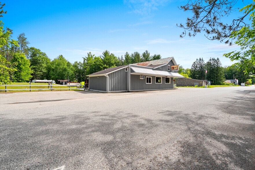 More Photos Of N12808 Northway Dr, Athelstane Restaurant For Sale