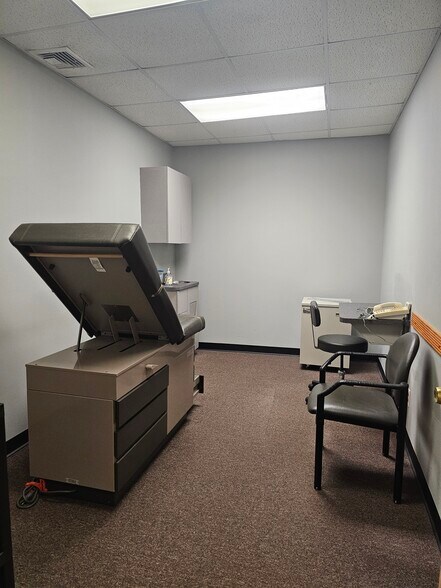 More Photos Of 91A Carman Ave, Cedarhurst Medical For Sale