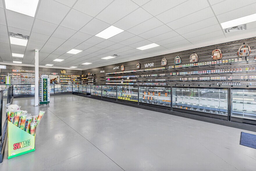 More Photos Of 1301 Ohio Pike, Amelia Storefront For Lease