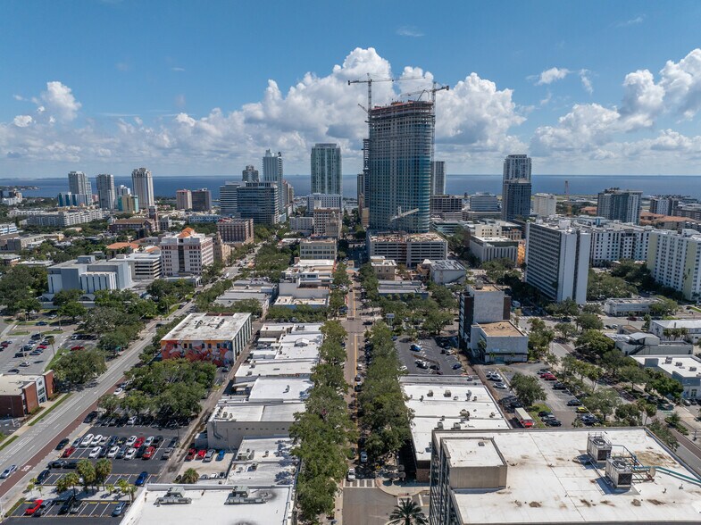 More Photos Of 895 Central Ave, Saint Petersburg Office For Lease