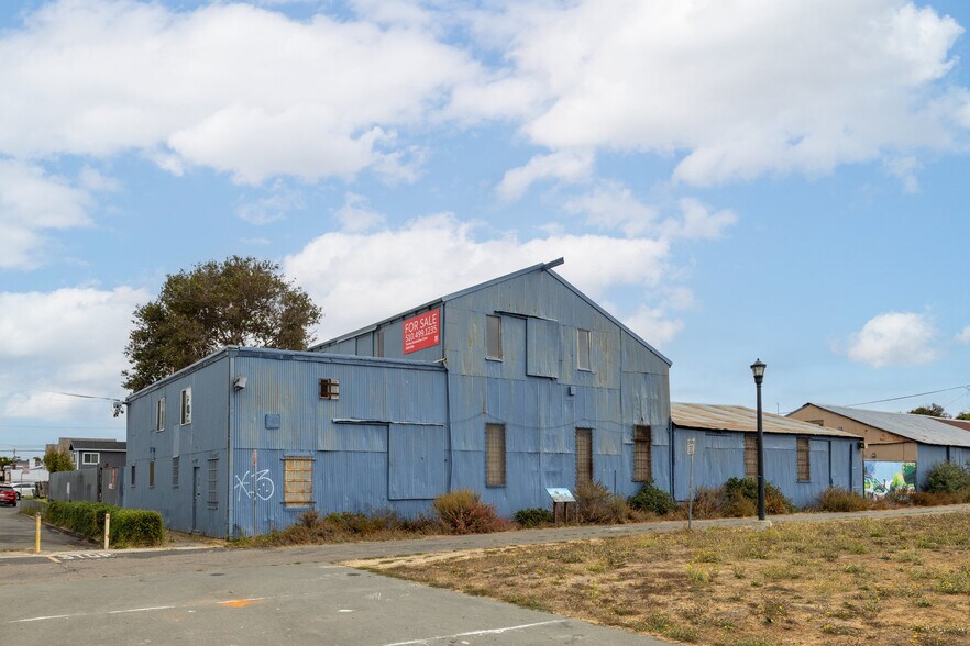 More Photos Of 2 17th St, Richmond Warehouse For Sale