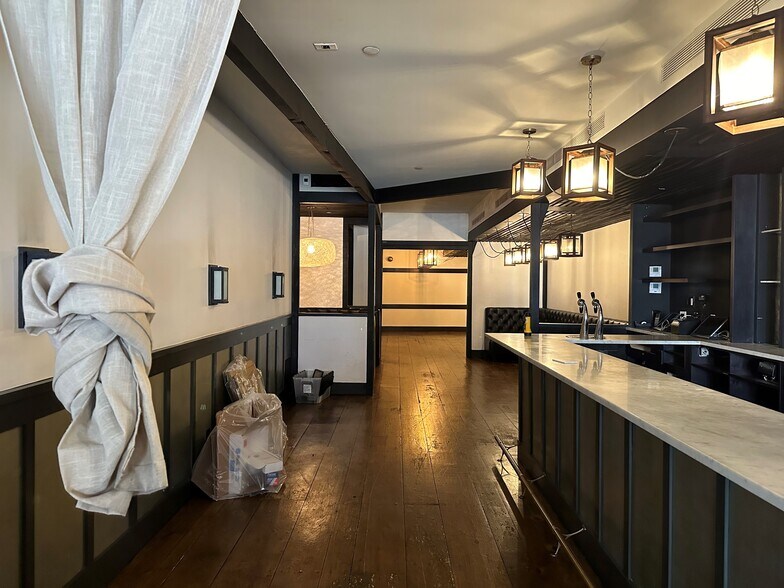 More Photos Of 162 Orchard St, New York Apartments For Lease