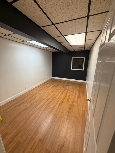 More Photos Of 298 Willis St, Gaffney Manufacturing For Lease