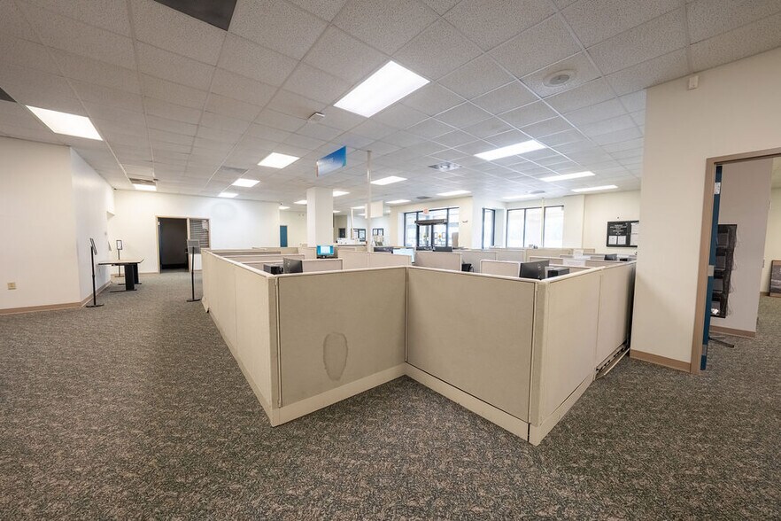 More Photos Of 96 Cohen Walker Dr, Warner Robins Medical For Sale