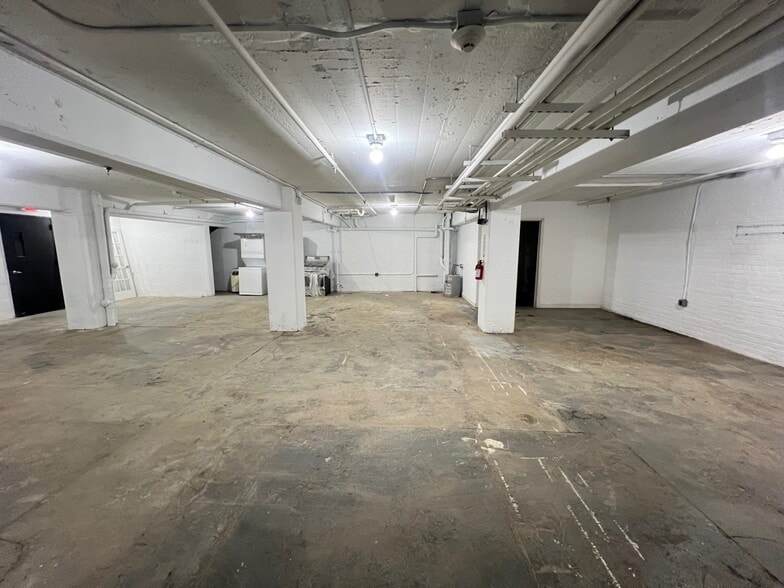 More Photos Of 190 Christopher Columbus Dr, Jersey City Office Residential For Lease
