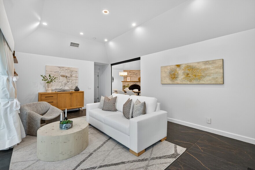 More Photos Of , Tujunga Multifamily For Sale