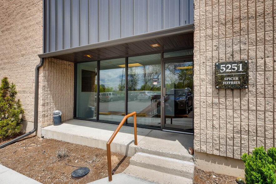 More Photos Of 5251 S Quebec St, Englewood Office For Lease