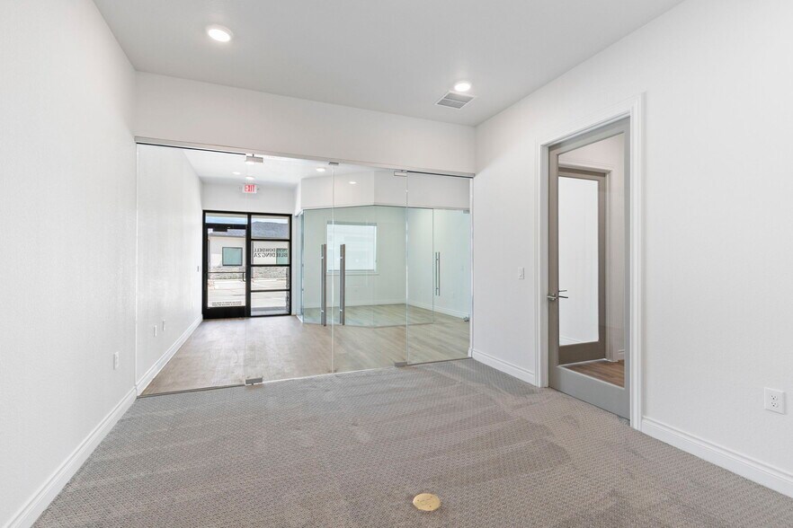 More Photos Of 7630 Dowdell Rd, Spring Office For Sale