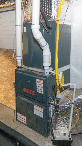 More Photos Of 2001 Windsor Ave, Baltimore Warehouse For Lease