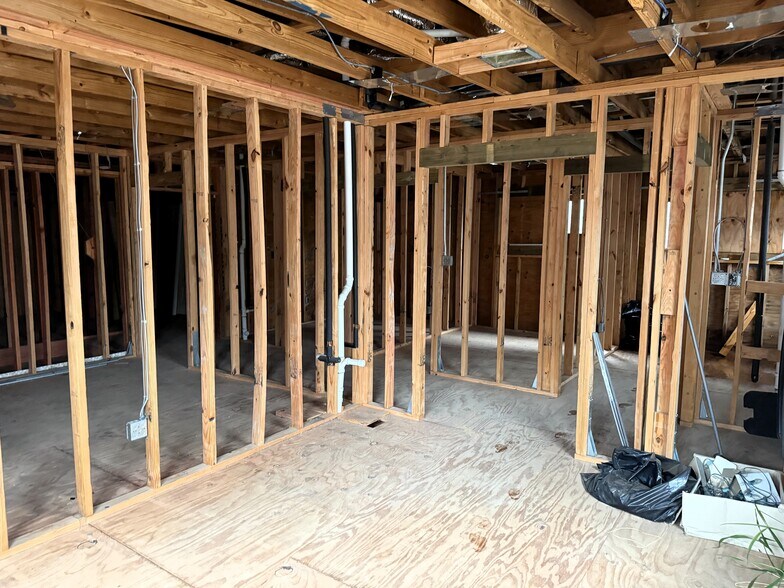 More Photos Of 1005 Hogan St, Houston Storefront Retail Office For Sale