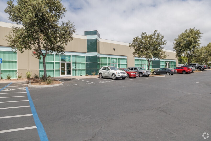 More Photos Of 8291 Aero Pl, San Diego Light Manufacturing For Lease