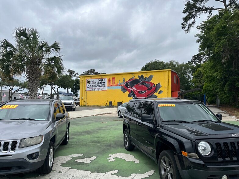 More Photos Of 5013 Park St, Jacksonville Auto Repair For Sale