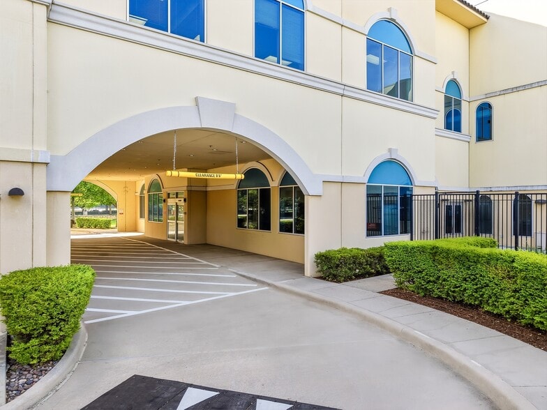 More Photos Of 1340 Empire Central Dr, Dallas Rehabilitation Center For Lease