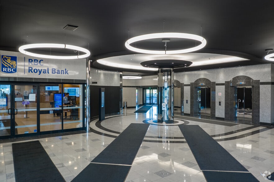 More Photos Of 3300 Highway 7, Vaughan Office For Lease