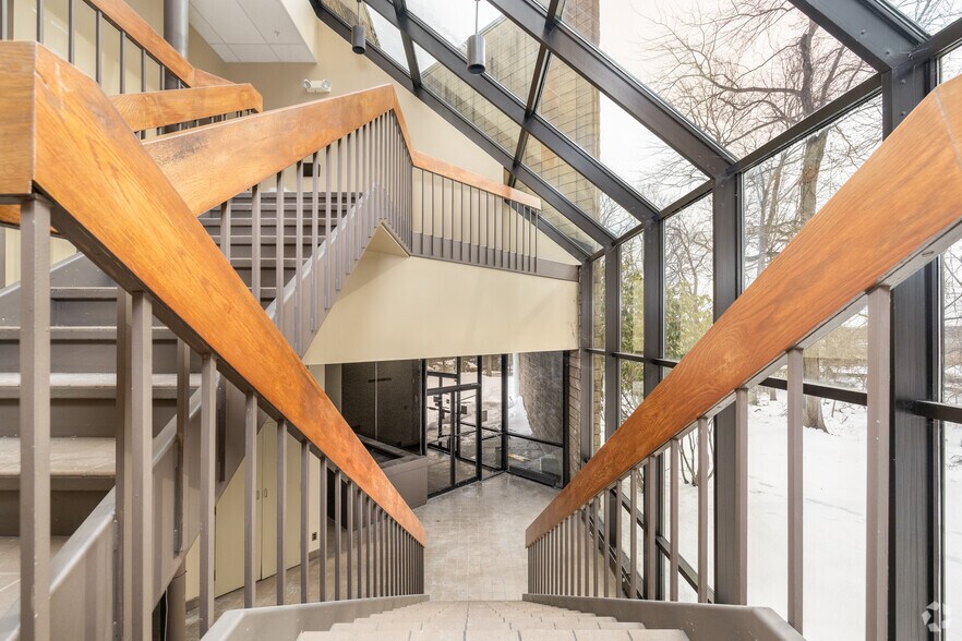 More Photos Of 500 Corporate Dr, Mahwah Flex For Sale