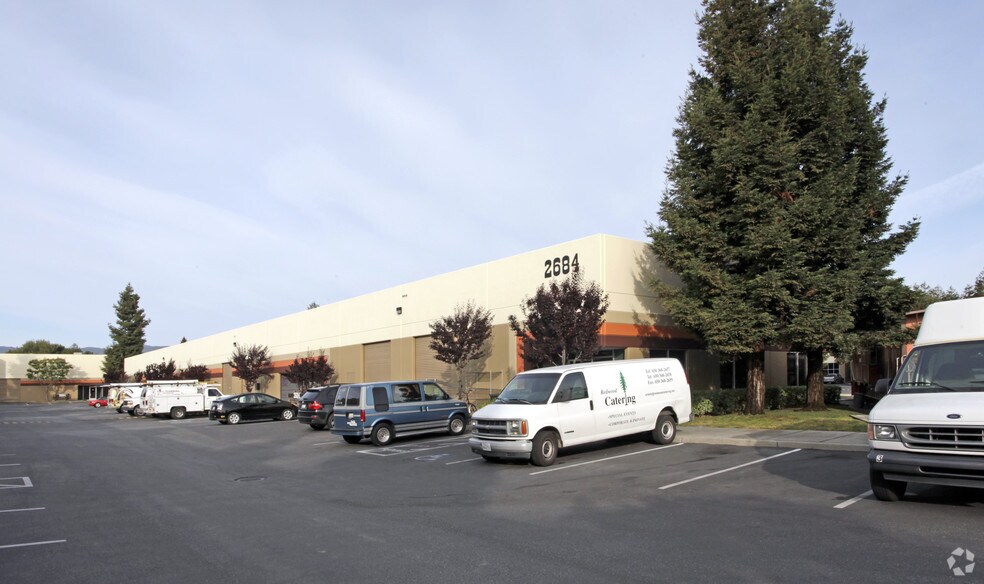 More Photos Of 2682 Middlefield Rd, Redwood City Unknown For Lease