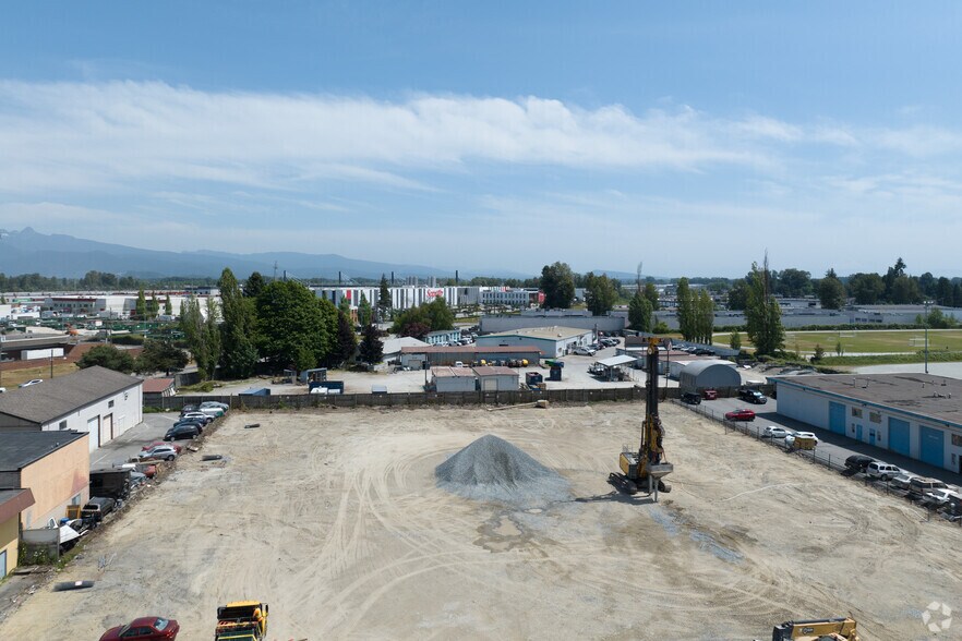 More Photos Of 2270 Tyner St, Port Coquitlam Unknown For Lease