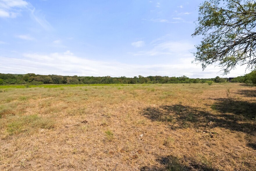 More Photos Of 1272 Old Lytton Springs Rd, Lockhart Land For Sale