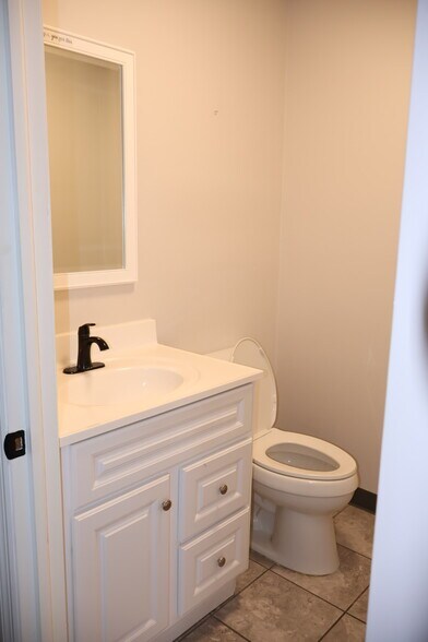 More Photos Of 13555 Automobile Blvd, Clearwater Medical For Lease