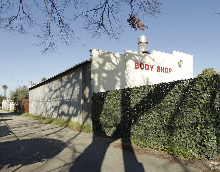 More Photos Of 906 W 2nd St, Pomona Auto Repair For Sale