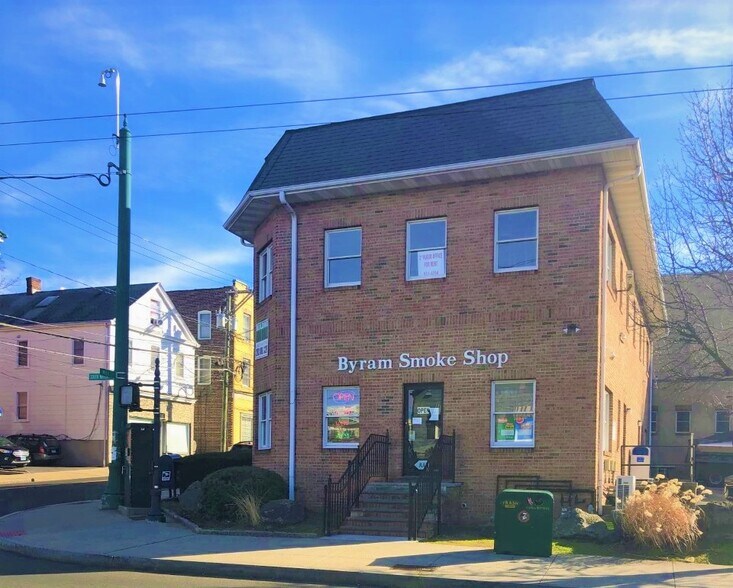 More Photos Of 111 Mill St, Greenwich Storefront Retail Office For Sale