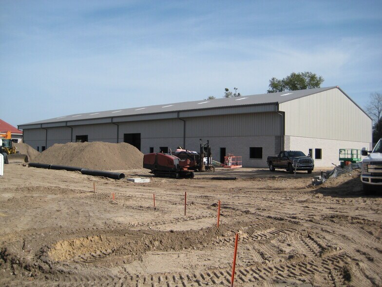 More Photos Of 357 W 4th St, Apopka Warehouse For Lease