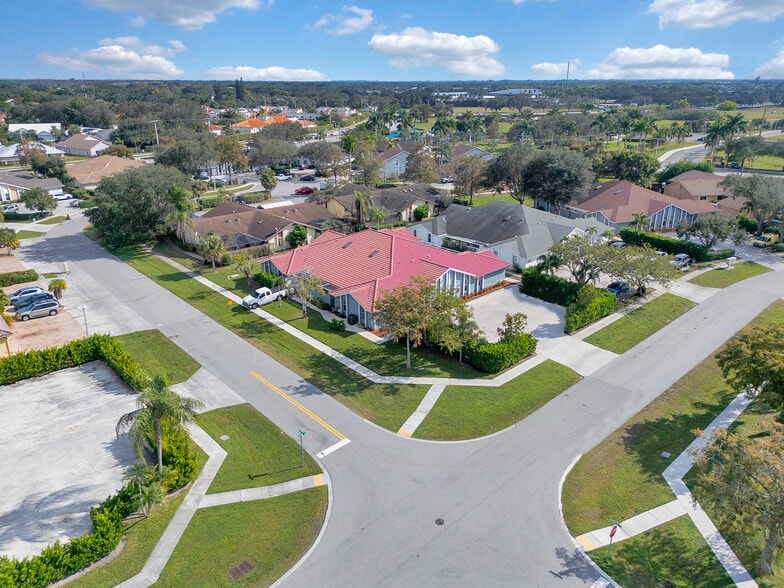 More Photos Of , Wellington Multifamily For Sale