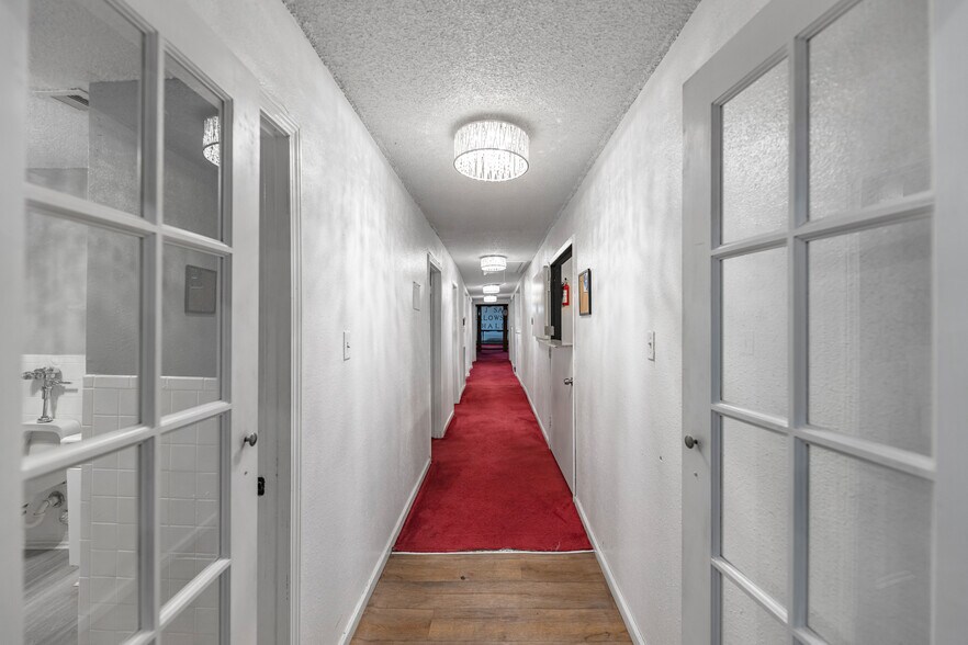 More Photos Of 7512 Lockwood Dr, Houston Specialty For Sale