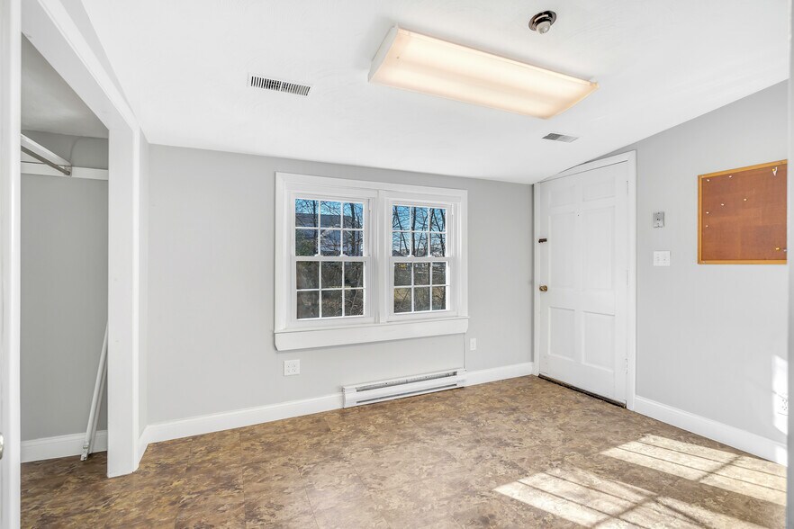 More Photos Of 311 Boston Post Rd, Wayland Office For Sale