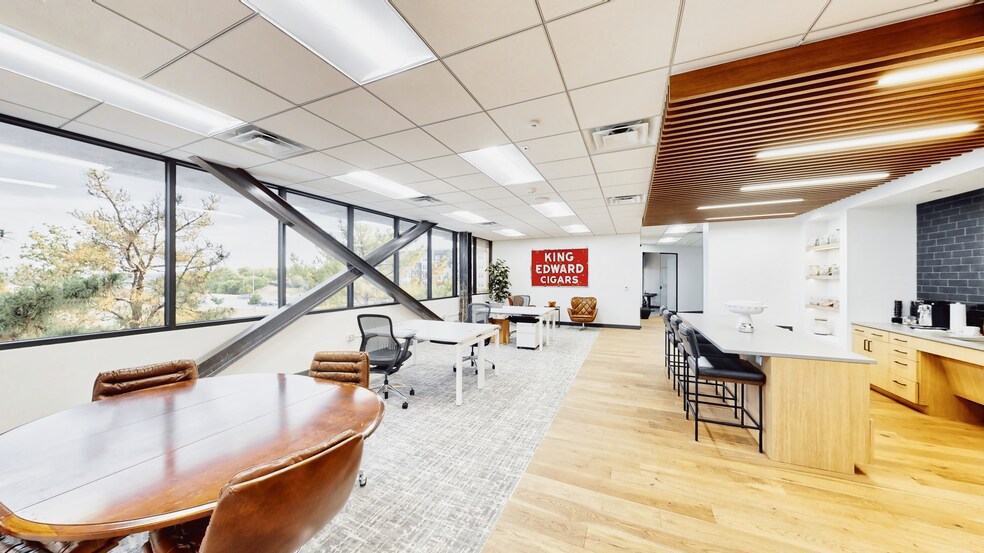 More Photos Of 3909 Hulen St, Fort Worth Office For Lease