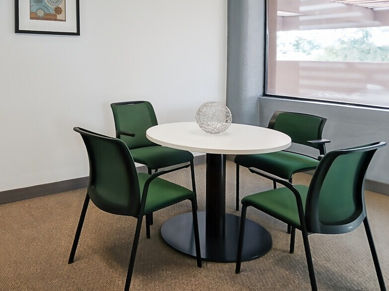 More Photos Of 3420 E Shea Blvd, Phoenix Coworking Space