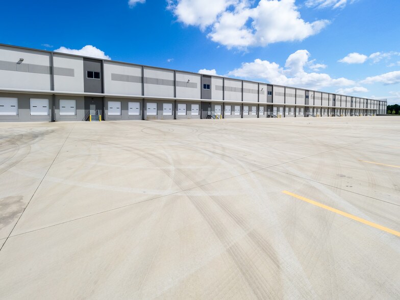 Primary Photo Of 2000 Logistics Center Dr, Fairburn Distribution For Lease