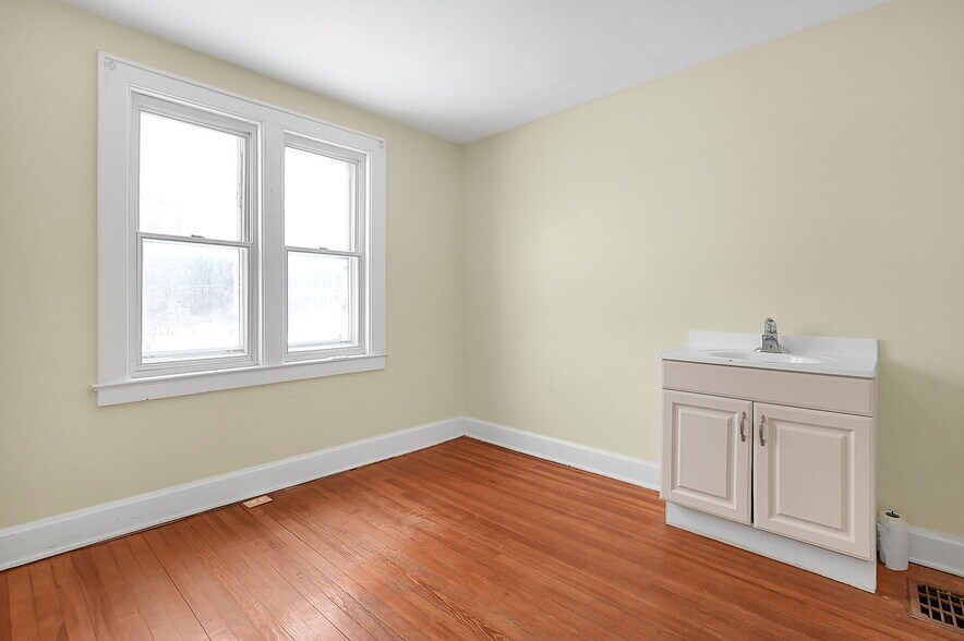 More Photos Of 1805 Columbus Rd, Granville Daycare Center For Sale