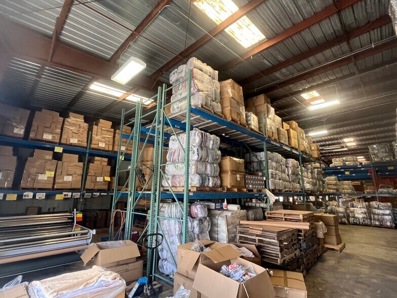 More Photos Of 1310 53rd St, West Palm Beach Manufacturing For Lease