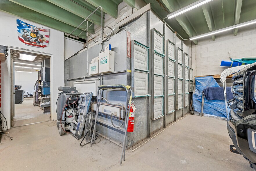 More Photos Of 11 Wilson Ct, Laconia Warehouse For Sale