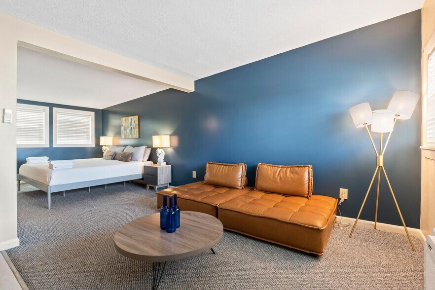 More Photos Of 2041 Harpswell Islands Rd, Bailey Island Hotel For Sale