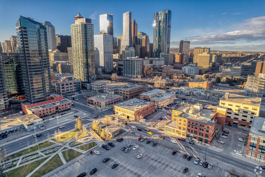 More Photos Of 1018 MacLeod Trail SE, Calgary Office For Lease