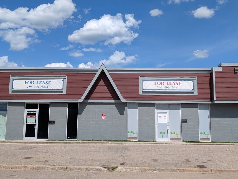 Primary Photo Of 8312-8314 Fraser Av, Fort McMurray Showroom For Lease