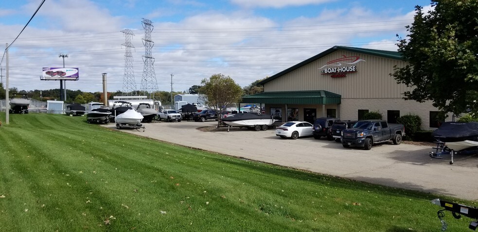 More Photos Of 2101 Route 176, Prairie Grove Showroom For Sale