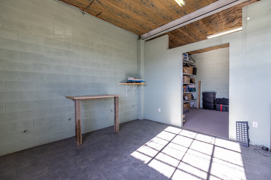 More Photos Of 25 Broadway s, Cortez Flex For Sale