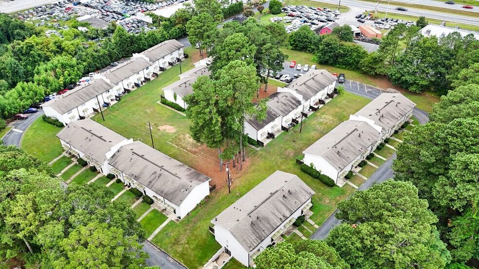 More Photos Of 7234 Tara Blvd, Jonesboro Apartments For Sale