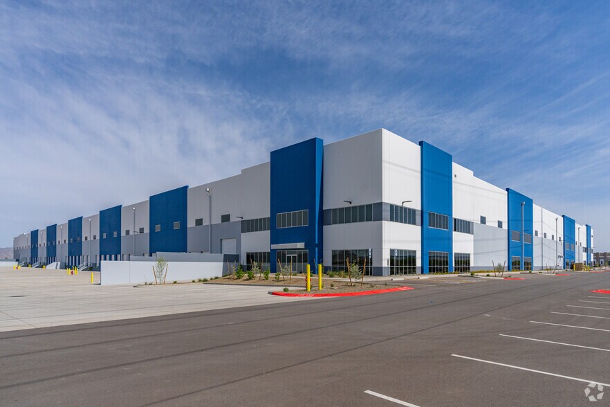 More Photos Of NWC Indian School Rd & W Minnezona Ave, Goodyear Unknown For Lease