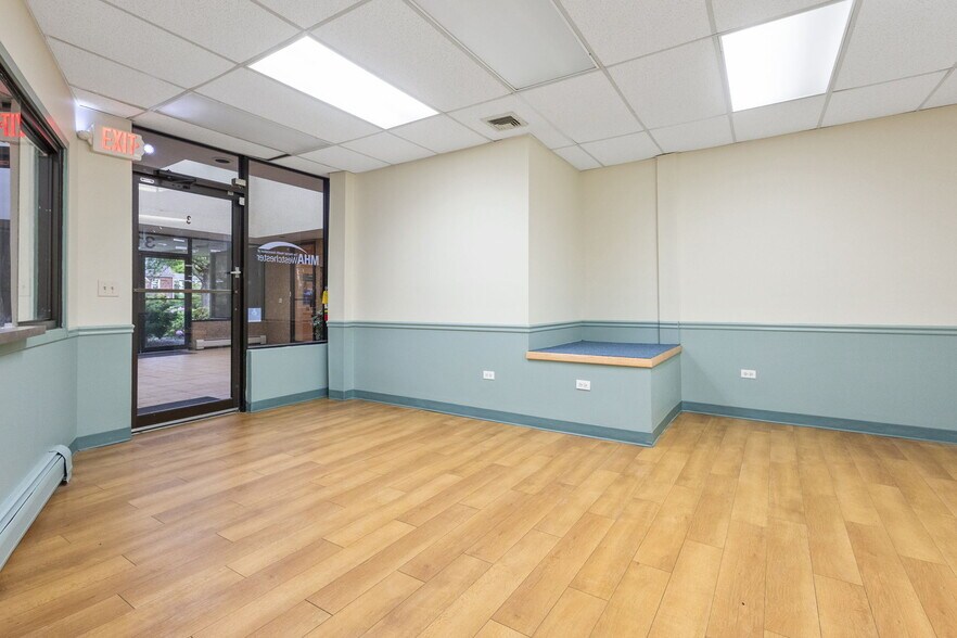 More Photos Of 311 N Midland Ave, Nyack Medical For Lease