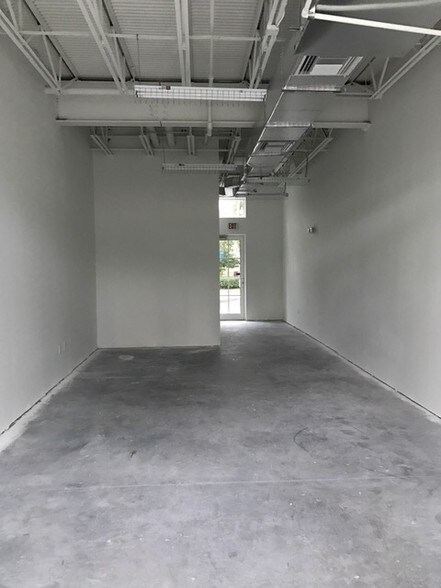 More Photos Of 2201 Palm Ave, Miramar Storefront Retail Office For Lease