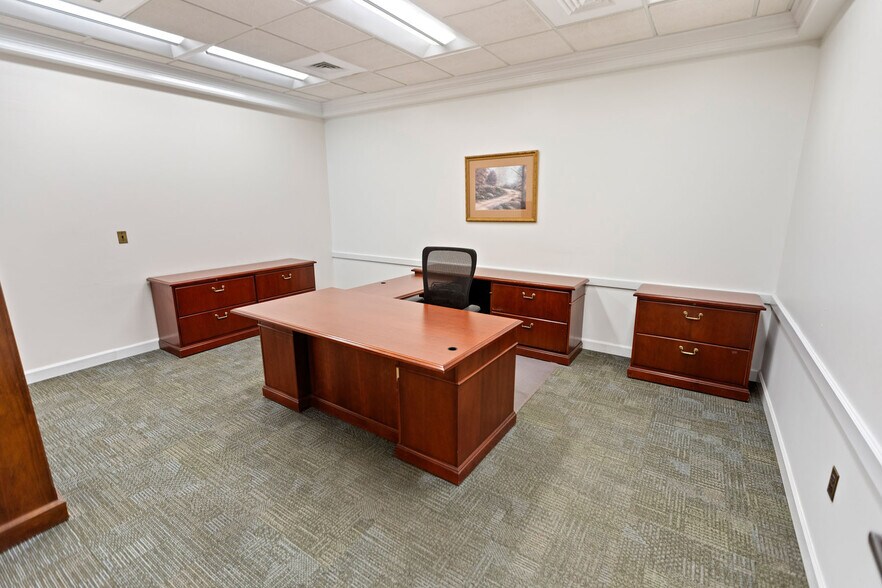 More Photos Of 2085 E University Dr, Auburn General Retail For Sale