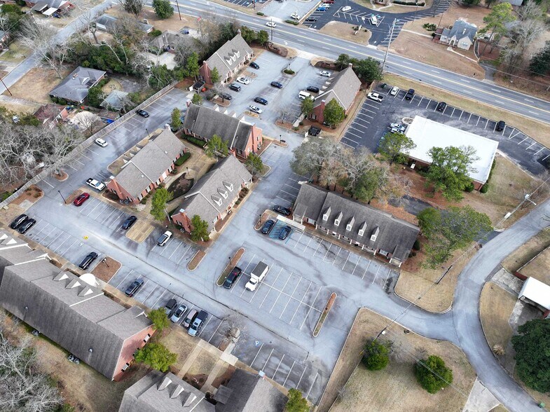 More Photos Of 3575 Macon Rd, Columbus Office Residential For Lease