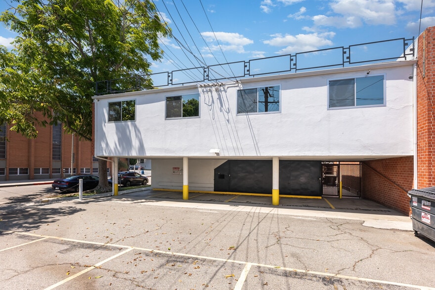 More Photos Of 9024 W Olympic Blvd, Beverly Hills Office For Lease