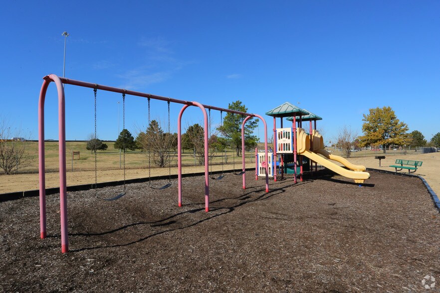 More Photos Of 6326 S 107th East Ave, Tulsa Apartments For Sale